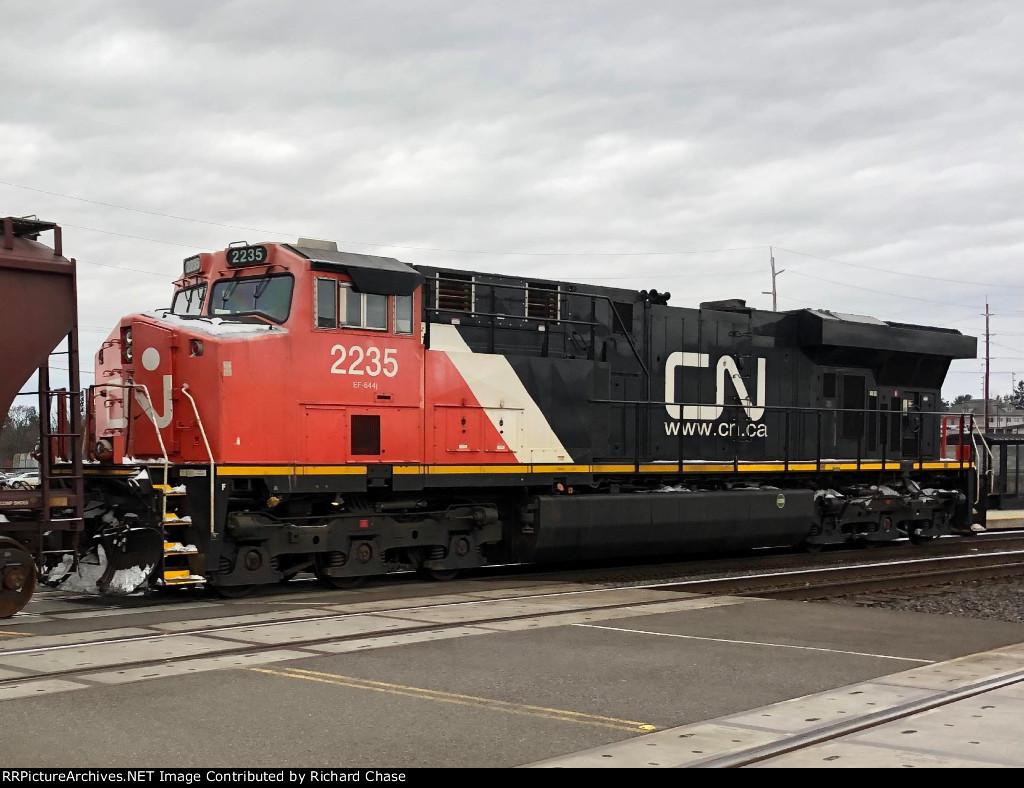 CN 2235